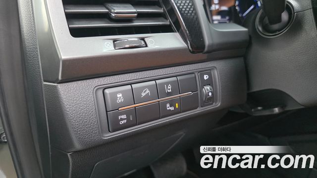 KG Mobility (SsangYong) Rexton Sports Khan Diesel 2.2 4WD Noblesse 2021 — фото 13