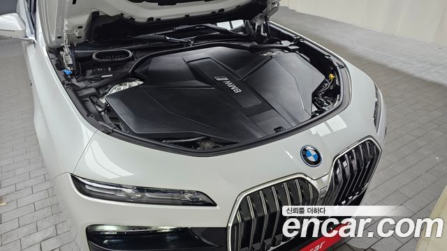 BMW i7 (G70) xDrive 60 M sport 2023 — фото 6