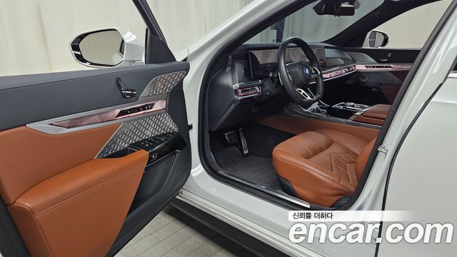BMW i7 (G70) xDrive 60 M sport 2023 — фото 10