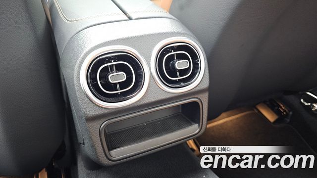 Mercedes-Benz CLE-Class (C236) CLE450 4MATIC Cabriolet 2025 — фото 36