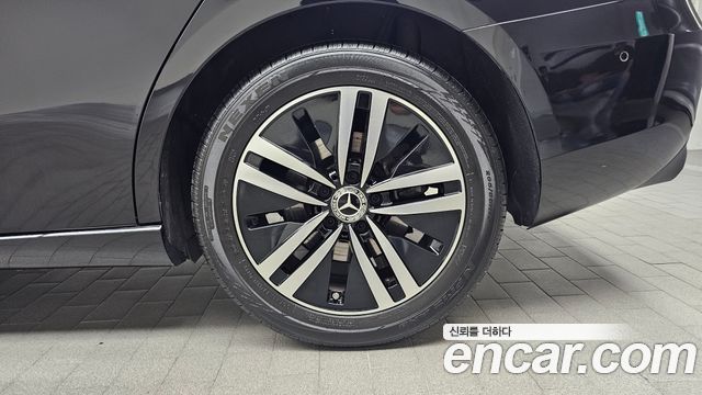 Mercedes-Benz A-Class (W177) A220 Sedan 2021 — фото 21