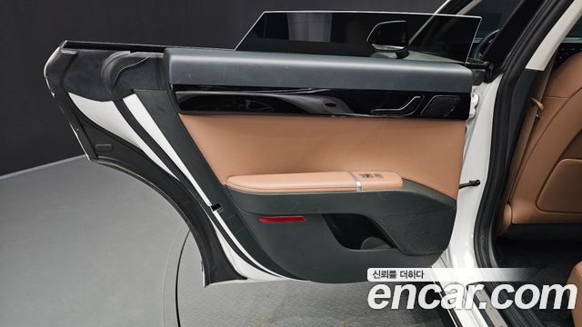Hyundai Grandeur Hybrid (GN7) Premium 2023 — фото 25