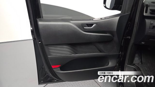 Hyundai Staria Cargo 3-Seater Modern 2023 — фото 25