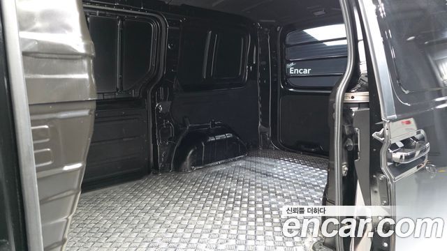 Hyundai Staria Cargo 3-Seater Modern 2023 — фото 28