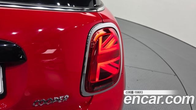 MINI Cooper Classic Plus 3rd 2024 — фото 23