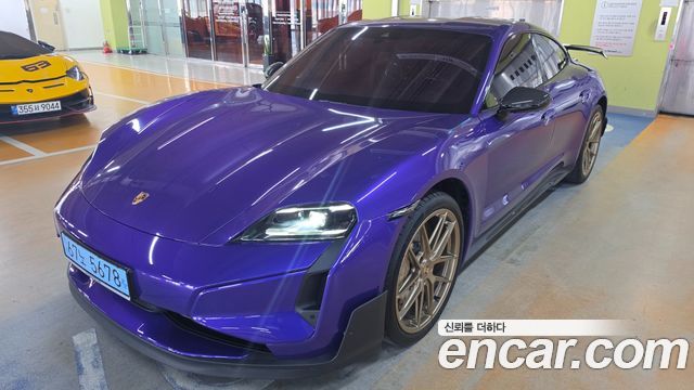 Porsche Taycan Turbo GT Weissach pack