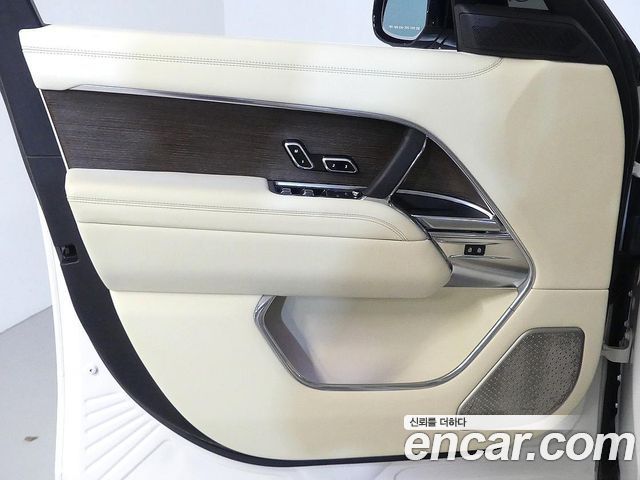 Land Rover Range Rover (V) P530 Autobiography Long Wheel Base 2023 — фото 10