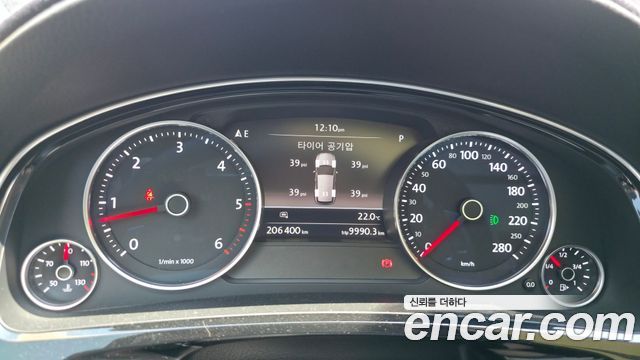 Volkswagen Touareg V6 3.0 TDI Bluemotion Premium 7P5 2015 — фото 8