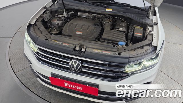 Volkswagen Tiguan (II) 2.0 TDI 4Motion Prestige 2023 — фото 6