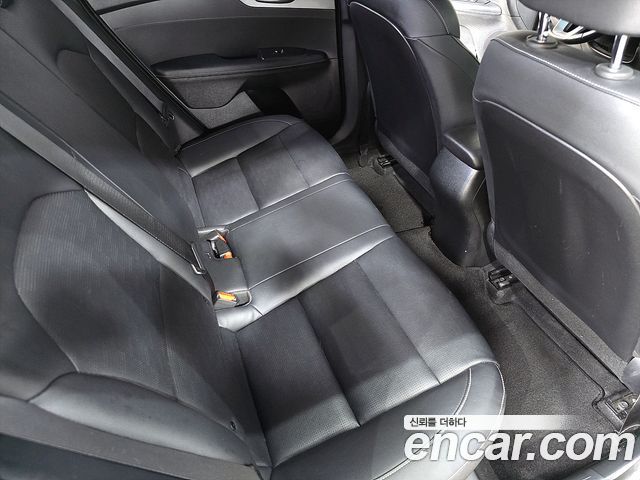 Kia K3 Prestige 2021 — фото 21