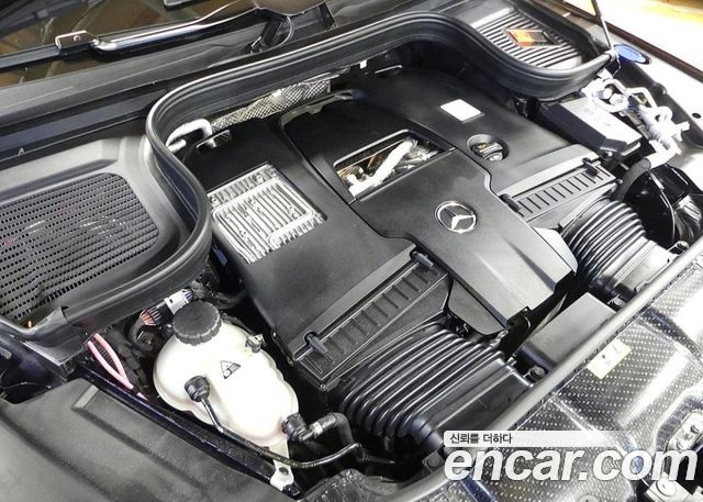 Mercedes-Benz GLS-Class (X167) Maybach GLS600 4MATIC Manufakur 2025 — фото 9