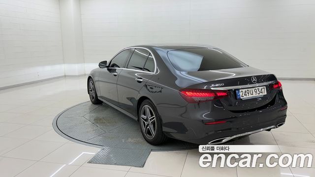 Mercedes-Benz E-Class (W213) E250 AMG Line 2023 — фото 3