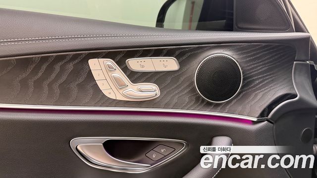 Mercedes-Benz E-Class (W213) E250 AMG Line 2023 — фото 24