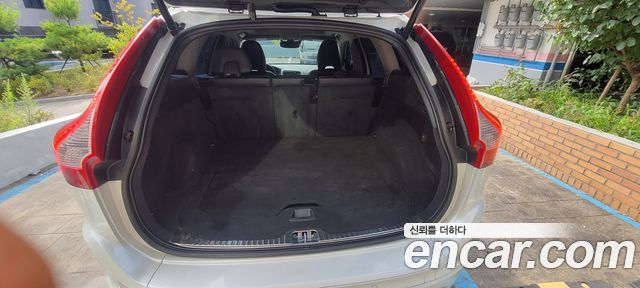 Volvo XC60 D5 AWD 1st 2017 — фото 15
