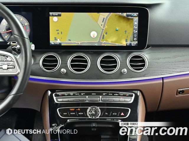 Mercedes-Benz E-Class (W213) E300 Avantgarde 2020 — фото 18