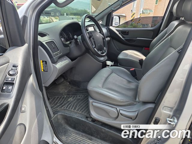 Hyundai Grand Starex Van 5-Seater Smart 2021 — фото 4
