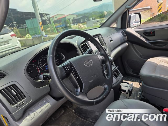 Hyundai Grand Starex Van 5-Seater Smart 2021 — фото 10