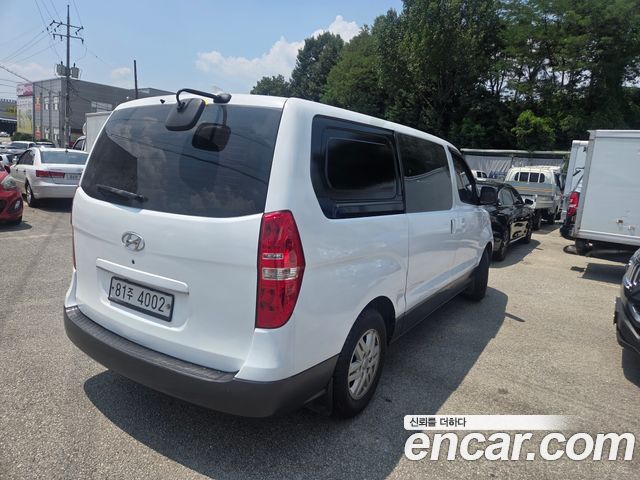 Hyundai Grand Starex Van 5-Seater Smart 2021 — фото 15