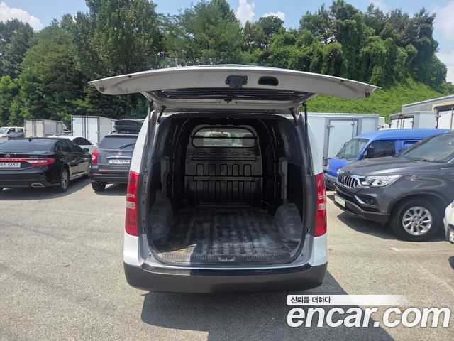 Hyundai Grand Starex Van 5-Seater Smart 2021 — фото 16