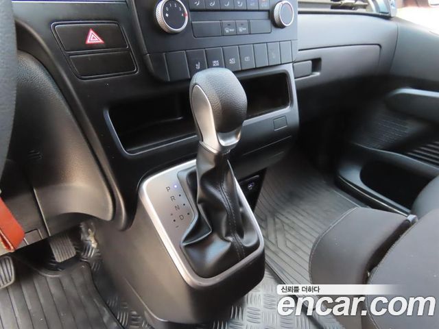 Hyundai Staria Cargo 3-Seater Smart 2025 — фото 8