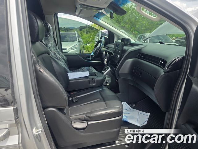 Hyundai Staria Cargo 3-Seater Modern 2022 — фото 10