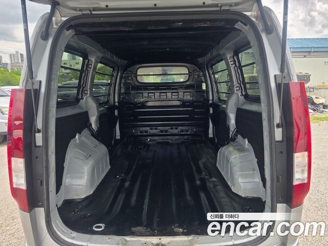 Hyundai Staria Cargo 3-Seater Modern 2022 — фото 15