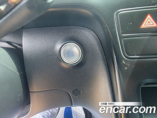 Hyundai Staria Cargo 3-Seater Modern 2022 — фото 19