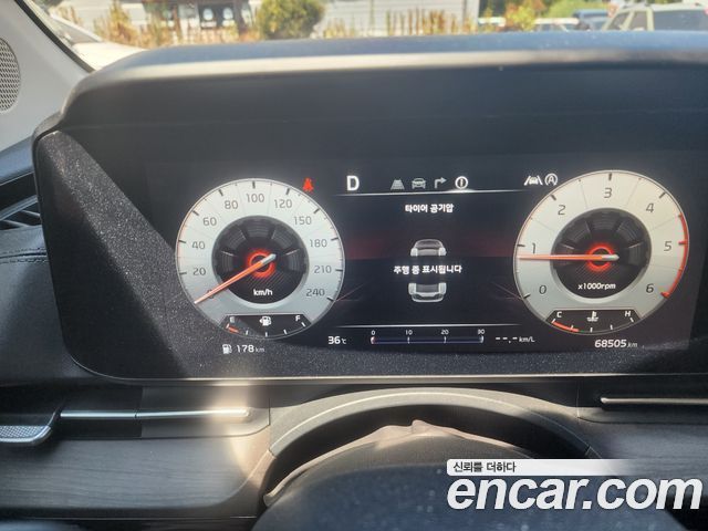 Kia Carnival (IV) 9-Seater Signature 2023 — фото 5