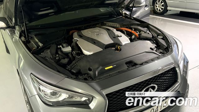 Infiniti Q50 3.5 Hybrid Hi-Tech 2016 — фото 6