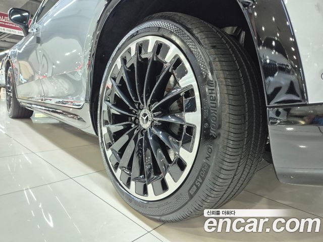 Mercedes-Benz EQS SUV (X296) EQS580 4MATIC 2023 — фото 24