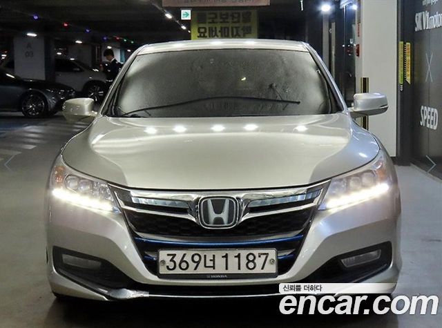 Honda Accord 2.0 Hybrid 9th 2014 — фото 2