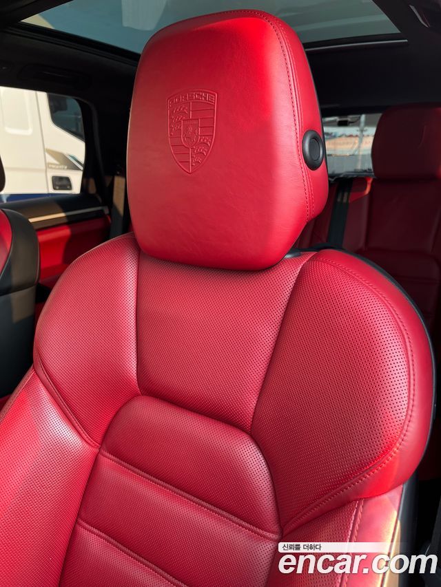 Porsche Cayenne 4.8 Turbo S 958 2014 — фото 8