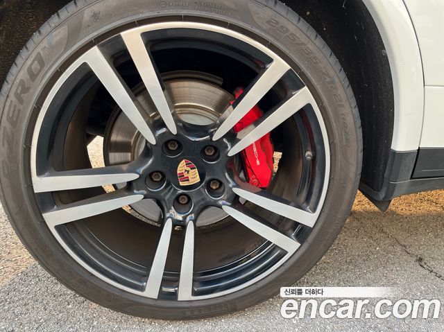 Porsche Cayenne 4.8 Turbo S 958 2014 — фото 18
