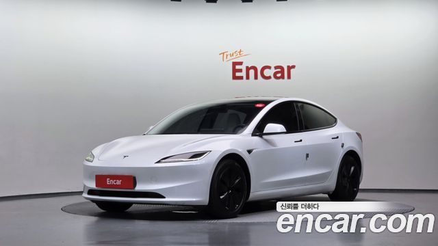 Tesla Model 3 RWD