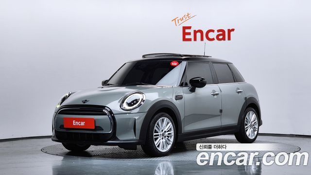 MINI Cooper 5-Door Classic Plus 3rd