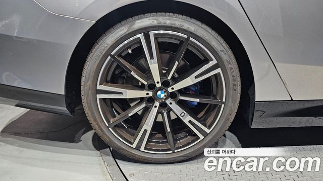 BMW 5 Series (G60) 530i xDrive M Sport 2025 — фото 5