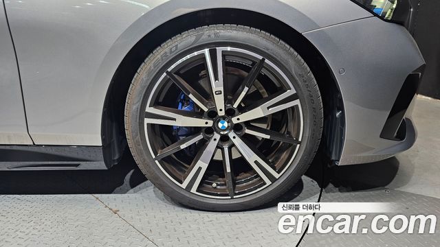 BMW 5 Series (G60) 530i xDrive M Sport 2025 — фото 21