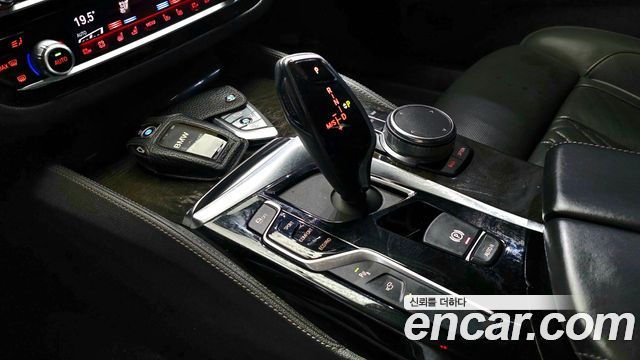 BMW 6 Series GT (G32) 630d xDrive M Sport 2019 — фото 9