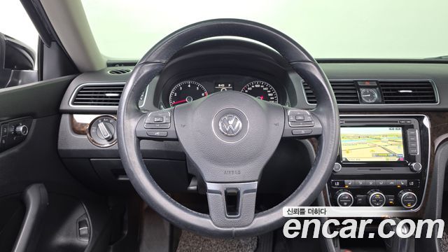 Volkswagen Passat 1.8 TSI B7 2015 — фото 13