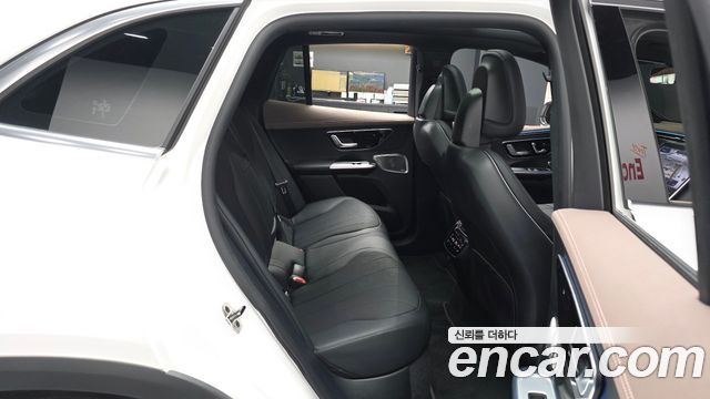 Mercedes-Benz EQE SUV (X294) EQE350 4MATIC 2023 — фото 12