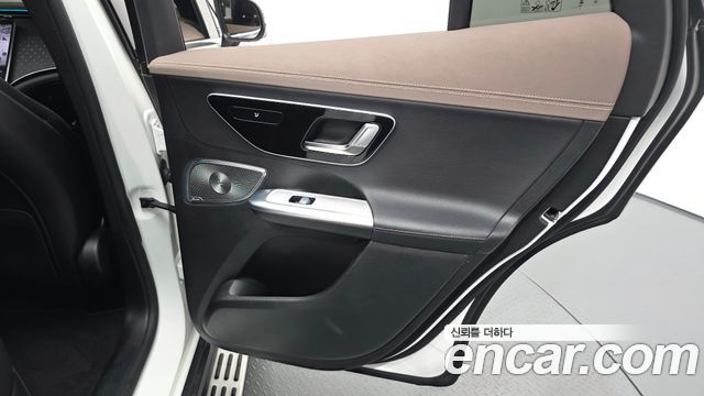 Mercedes-Benz EQE SUV (X294) EQE350 4MATIC 2023 — фото 32