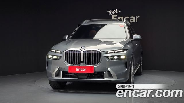 BMW X7 (G07) xDrive 40i Design Pure Excellence 7-Seater 2025 — фото 3