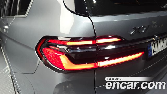 BMW X7 (G07) xDrive 40i Design Pure Excellence 7-Seater 2025 — фото 29