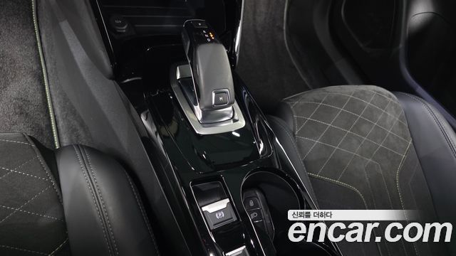 Peugeot 2008 (II) 1.5 BlueHDi GT Line 2021 — фото 9