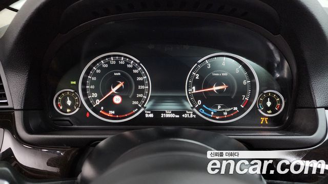 BMW 5 Series (F10) 528i xDrive M Aero Dynamic 2016 — фото 8