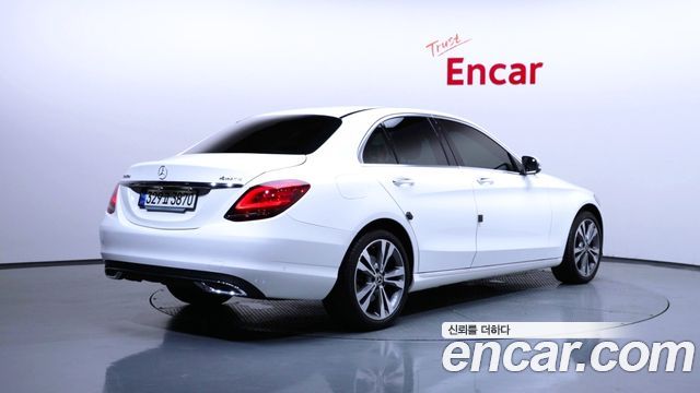 Mercedes-Benz C-Class (W205) C220 d 4MATIC 2021 — фото 2
