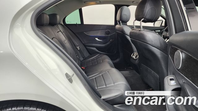 Mercedes-Benz C-Class (W205) C220 d 4MATIC 2021 — фото 15