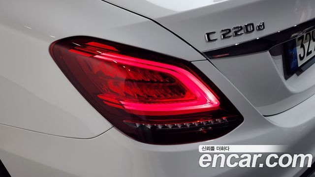 Mercedes-Benz C-Class (W205) C220 d 4MATIC 2021 — фото 29