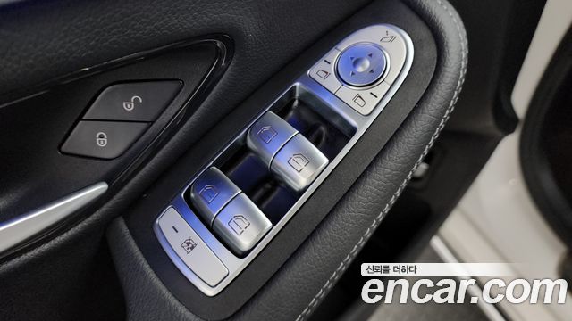 Mercedes-Benz C-Class (W205) C220 d 4MATIC 2021 — фото 36