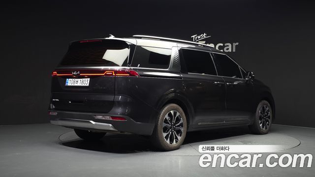 Kia Carnival (IV) Gasoline 7-Seater Noblesse 2022 — фото 2